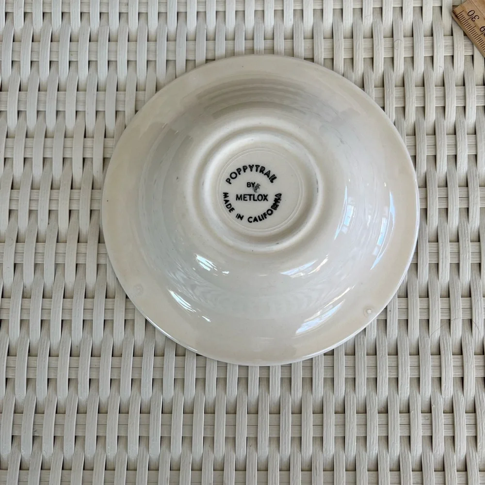 Vintage Poppytrail Metlox California Red Rooster Ivory Rim Fruit/Dessert Plate